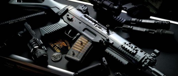 К гражданскому населению попало огромное количество оружия с фронта — волонтер