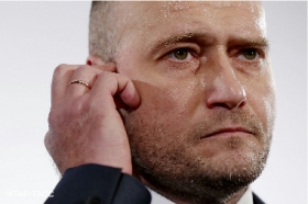 Новый скандал вокруг "Правого сектора": Ярош критикует Порошенко