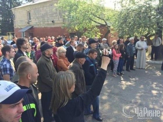 В Ривненской области охранники фирмы расстреляли волонтеров: фотофакт