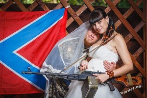 Боевики проводят свадьбы в стиле «милитари» (видео)