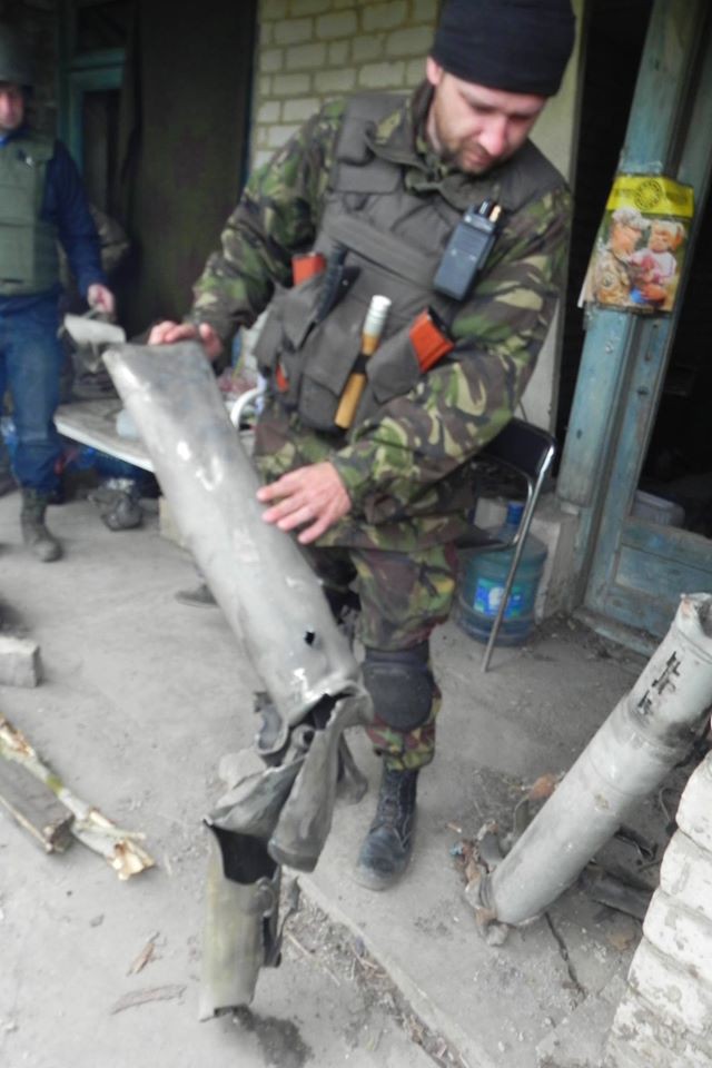 Террористы обстреляли автомобиль замкомбата "Донбасса"