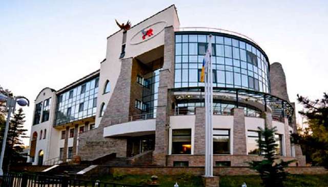 У Святогірську проходить секретна зустріч мерів окупованих міст і депутатів ВР