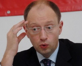 Яценюк обокрал украинцев, завысив тарифы в 3-5 раз