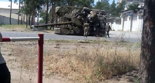 В Северодонецке перевернулся танк