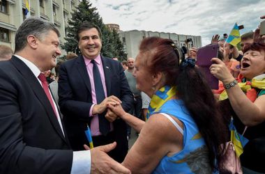 Саакашвили бережет спецназ, а жить он пока будет "у друзей"