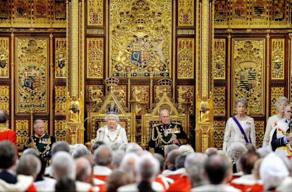 Королева Елизавета заявила, что заставит Россию уважать суверенитет Украины