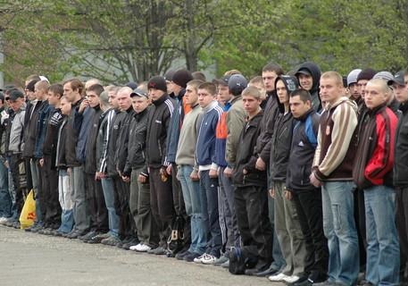 На западной Украине начали устраивать облавы на призывников