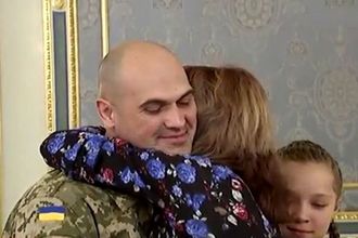 Мама комбата Кузьминых: мы передавали деньги, чтобы Олежку меньше били