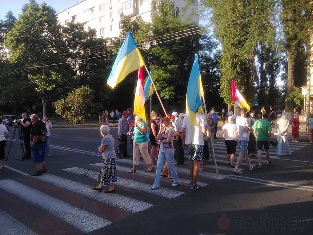 Одесса: протестующие перекрыли улицу Королёва