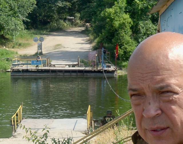 “Залізні нерви”: Безстрашний Москаль зробив селфі на фоні снайперів і озброєних бойовиків (фото)