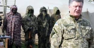 Порошенко — не Джордж Буш — Президенту посоветовали не носить военную форму