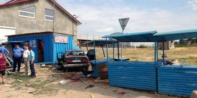 Страшна трагедія під Одесою: BMW влетіла в ринок