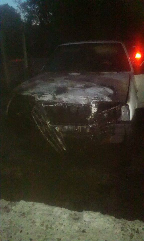 Правоохоронці підпалюють машини журналістів