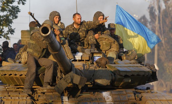 Политолог: Выход из ситуации с Донбассом – силовой