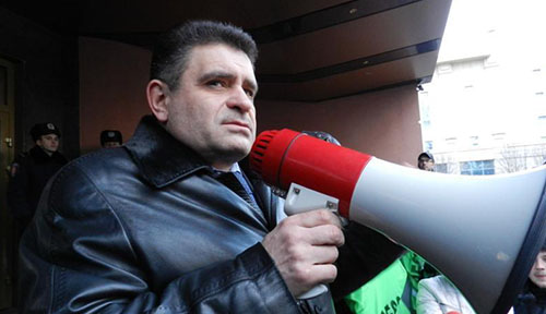 Порошенко відмінив люстрацію генерала Терещука, який давав команду кидати гранати в активістів Революції Гідності на Волині