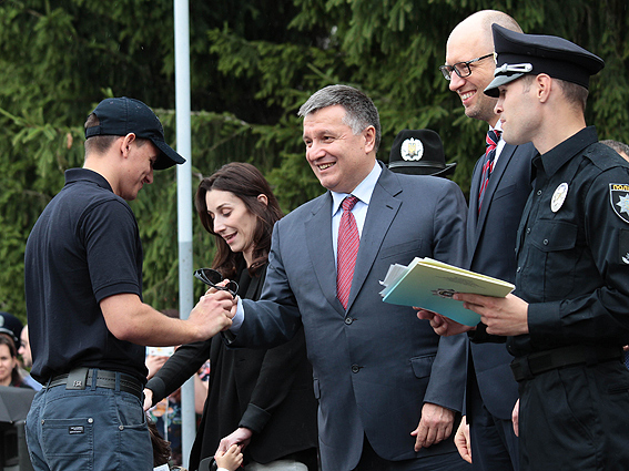 Аваков рассказал, когда патрульная служба заработает в Одессе и Львове