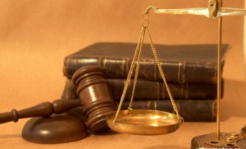 У депутатів-сепаратистів не забирають повноваження навіть після приєднання до терористів