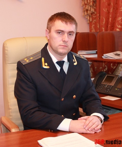 ЗАМЕСТИТЕЛЬ ПРОКУРОРА ЗАКАРПАТСКОЙ ОБЛАСТИ ЗАРАБОТАЛ 575 ТЫСЯЧ ГРИВЕН НА ПРОДАЖЕ ИМУЩЕСТВА