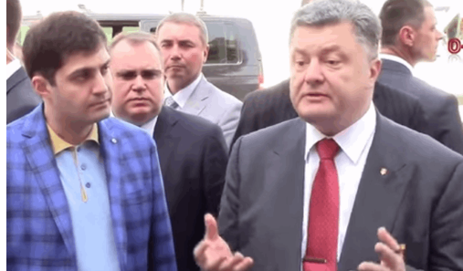 Порошенко неожиданно вышел к митингующим против генпрокурора Шокина