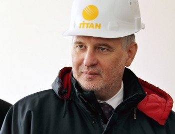 Порт Фирташа: почему бывший собственник угрожает "Ника-тере" банкротством