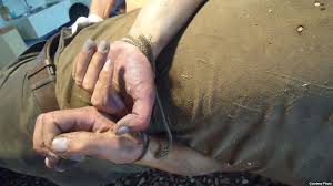 Чеченські терористи показали як утримують українських полонених