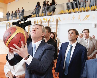 Как Люди Вилкула помогают Ахметову спасти «Метинвест» от дефолта