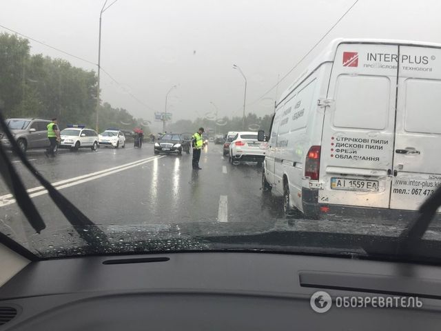 Крупная авария под Киевом: два человека погибли. Фото с места происшествия