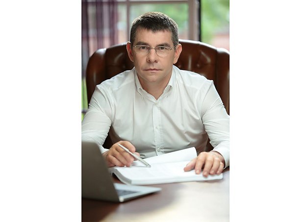 Сергей Думчев: "Хватит кормить коммунальных дармоедов"