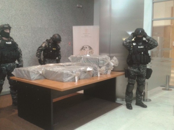 Митники Буковини розмитнили 333 кг героїну? КПП “Порубне”