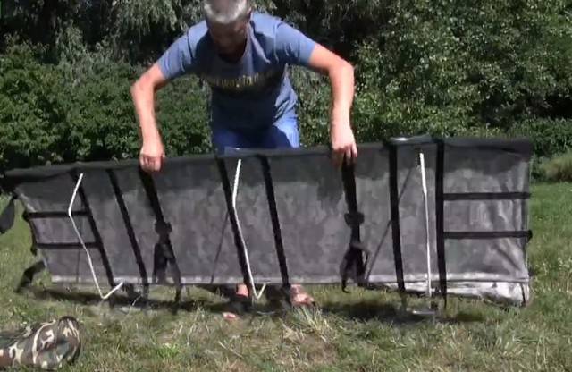 Изобретатель создал переносную кровать-трансформер для АТО