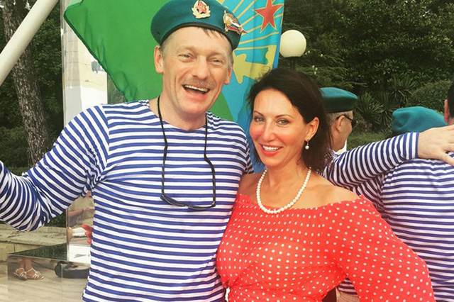 Свадьба Навки-Пескова переросла в день ВДВ