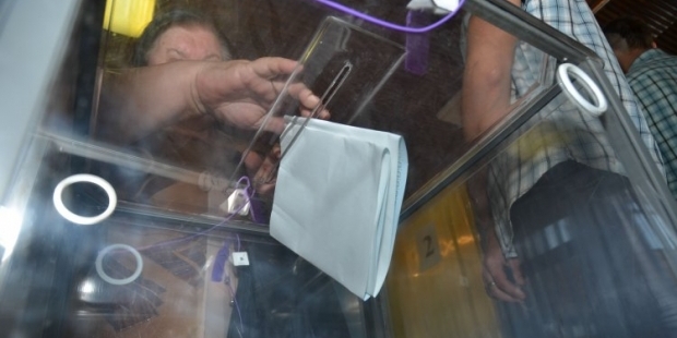 Эксперт прогнозирует выборы в два тура в украинских областных центрах