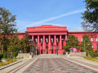 Дети политиков в 2015-м решили стать юристами и социологами