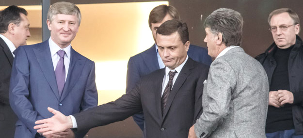 Сміливіші за Януковича