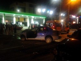 У Чернівцях вночі місцеві «мажори» влаштували перегони: на Головній "Мерседес" розтрощив таксі