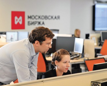 Власть не замечает нарушений российских финкомпаний