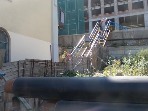 Убий себе об стінку. У Києві відкрили реконструйовану Поштову площу (ФОТО)