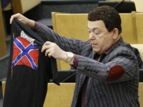 Кобзон вызвал Порошенко и Яценюка на необычную дуэль