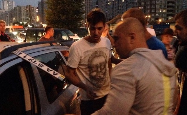 В Дарницком районе случилось жуткое ДТП с попыткой линчевать водителя