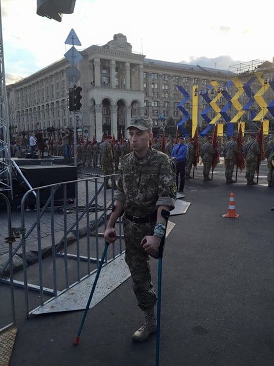 Стало известно имя украинского солдата, поразившего соцсети до слез