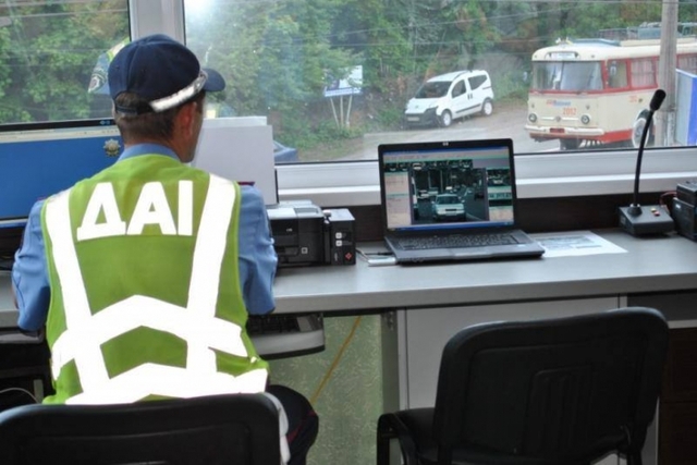 В ГАИ РОВЕНСКОЙ ОБЛАСТИ У ВОДИТЕЛЕЙ ВЫМОГАЮТ ДЕНЬГИ ЗА ПРОВЕДЕНИЕ ЛЕКЦИИ (ВИДЕО)