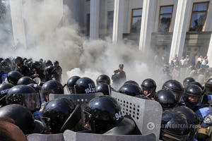 Тягнибок сообщил о смерти четвертого нацгвардейца, пострадавшего под Радой