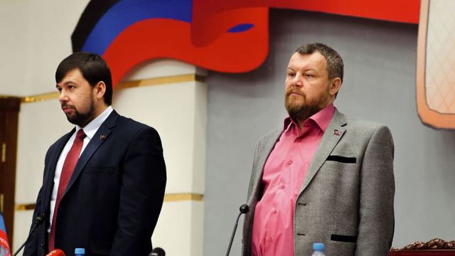 Поддержать Пургина вышла сотня дончан: власти «ДНР» выставили «охрану» против митингующих