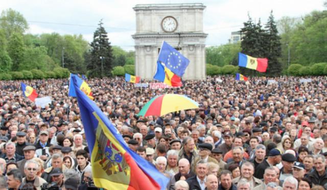 Евромайдан в Кишиневе: чего требуют молдаване