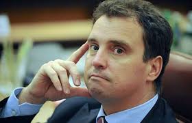 Стало известно о решении Абромавичуса нарушить закон Украины