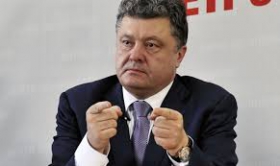 Порошенко закінчує гру в демократію