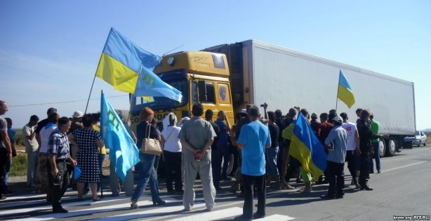 "Лупайте сю скалу!"