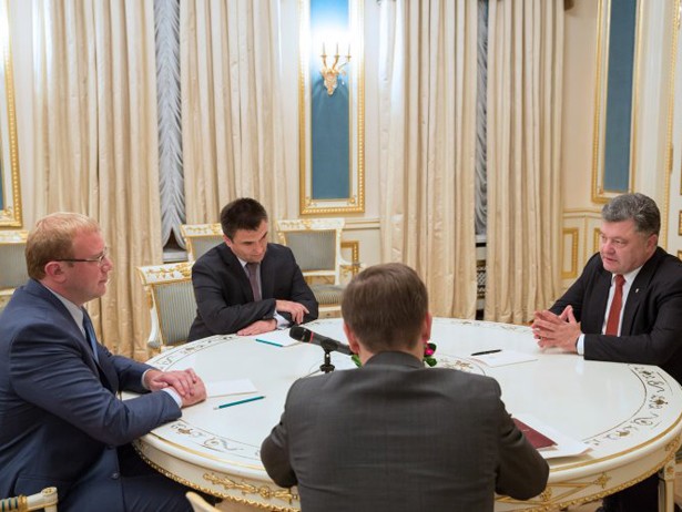 Чому Україна зневажає Канаду та Австралію