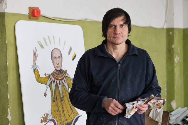 Террористы ДНР развлекались, приставляя к моей голове пистолет,— художник Сергей Захаров