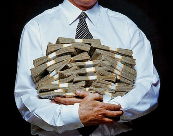 15 ТЫСЯЧ ТОЛЬКО СНЯТСЯ: У ЯЦЕНЮКА УСТАНОВИЛИ ДОЛЖНОСТНЫЕ ОКЛАДЫ ПРОКУРОРОВ НИЖЕ СРЕДНЕМЕСЯЧНОЙ ЗАРПЛАТЫ УКРАИНЦЕВ